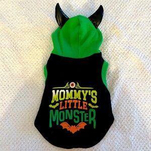 Sweatshirt for puppy/tiny dog.